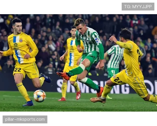 西甲中场硬度分析:关键球员成防线稳固关键 西甲中场硬度分析:关键球员成防线稳固关键