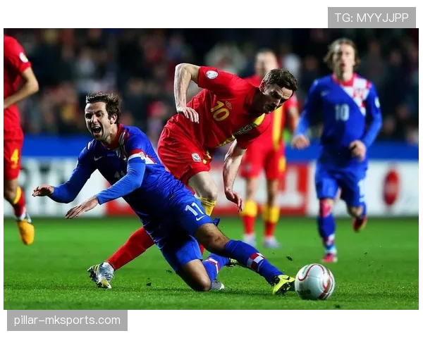 英超王权球场再现传奇时刻，球队强势回暖引关注