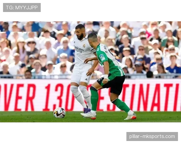 罗德里与克罗斯中场组织效率及出球能力对比