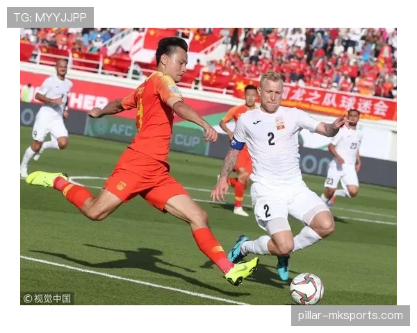 门将手抛球为何不能直接进球？规则拆解